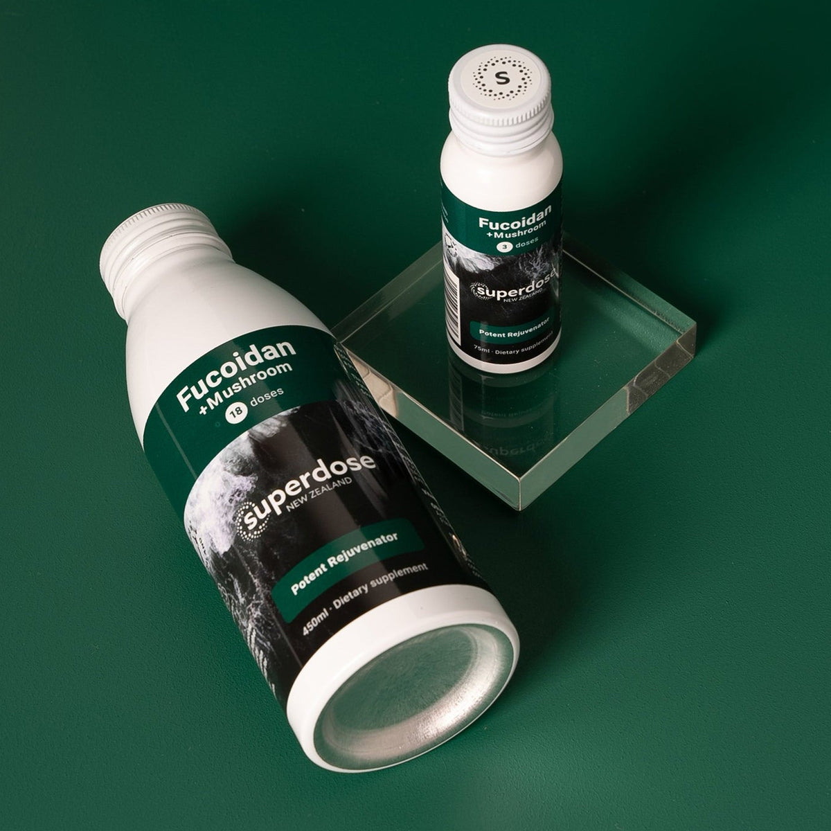 Superdose Fucoidan 750mg seaweed and mushroom supplement, using premium quality, high potency fucoidans plus shiitake and agaricus blazei mushroom extracts.  Immune superfood tonic.